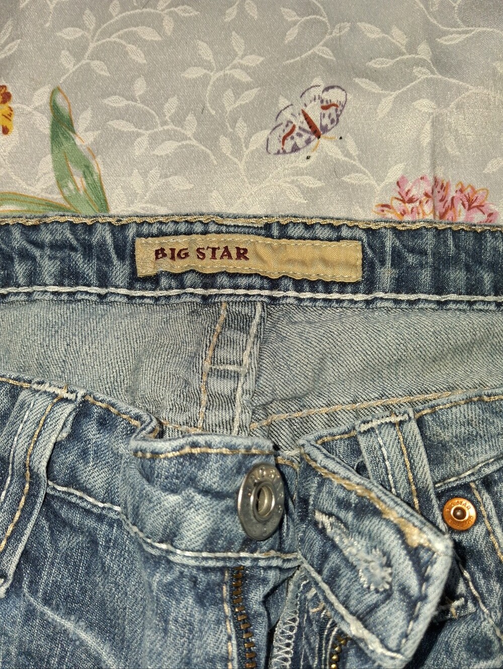 Big Star Light Blue Ankle Crop Jeans - Picture 2 of 7